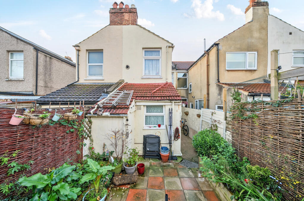 1388535-15-693952...