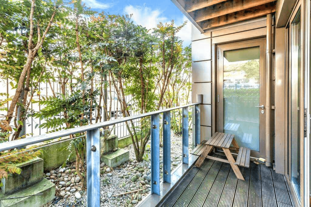 BALCONY ONE