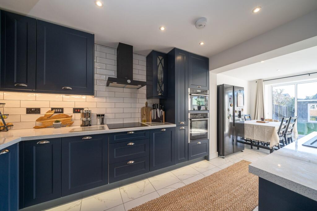 Open Plan Kitchen / Family Room