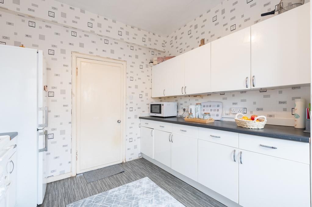 KITCHEN LEFT