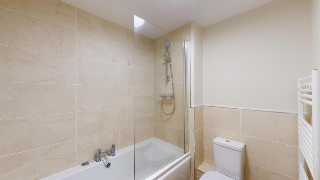 The Old Meadow 62 Bathroom.jpg