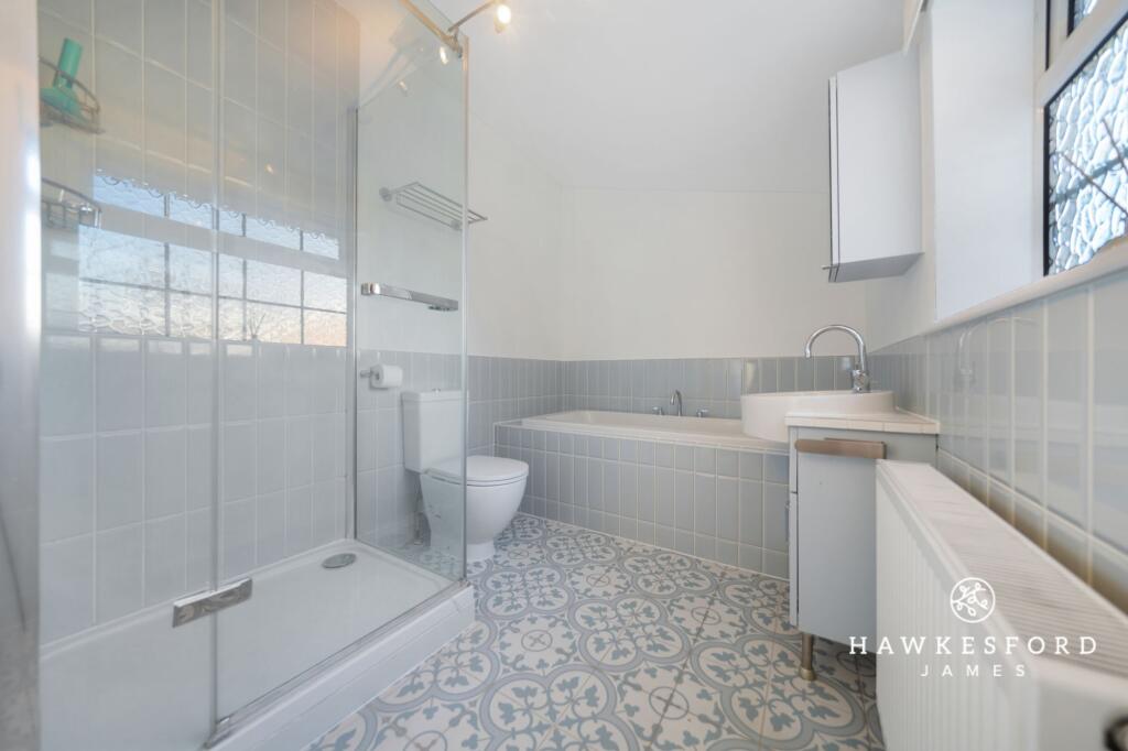 Wises Lane, Sittingbourne - Bathroom