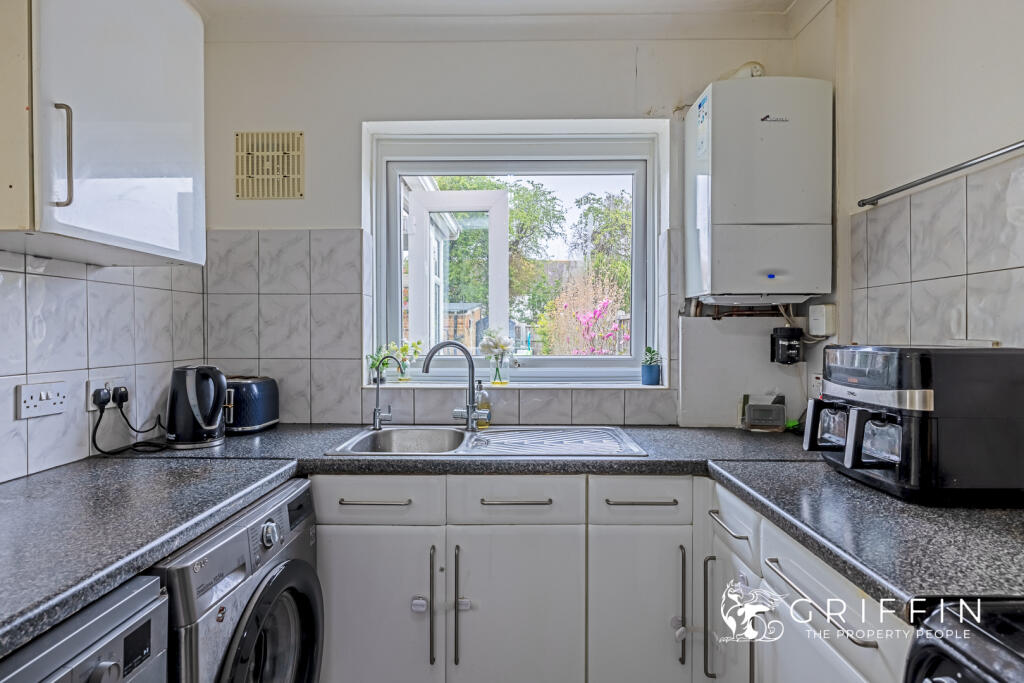 Kitchen &amp; Dining