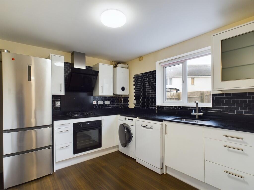 CAM02091G0-PR0099...