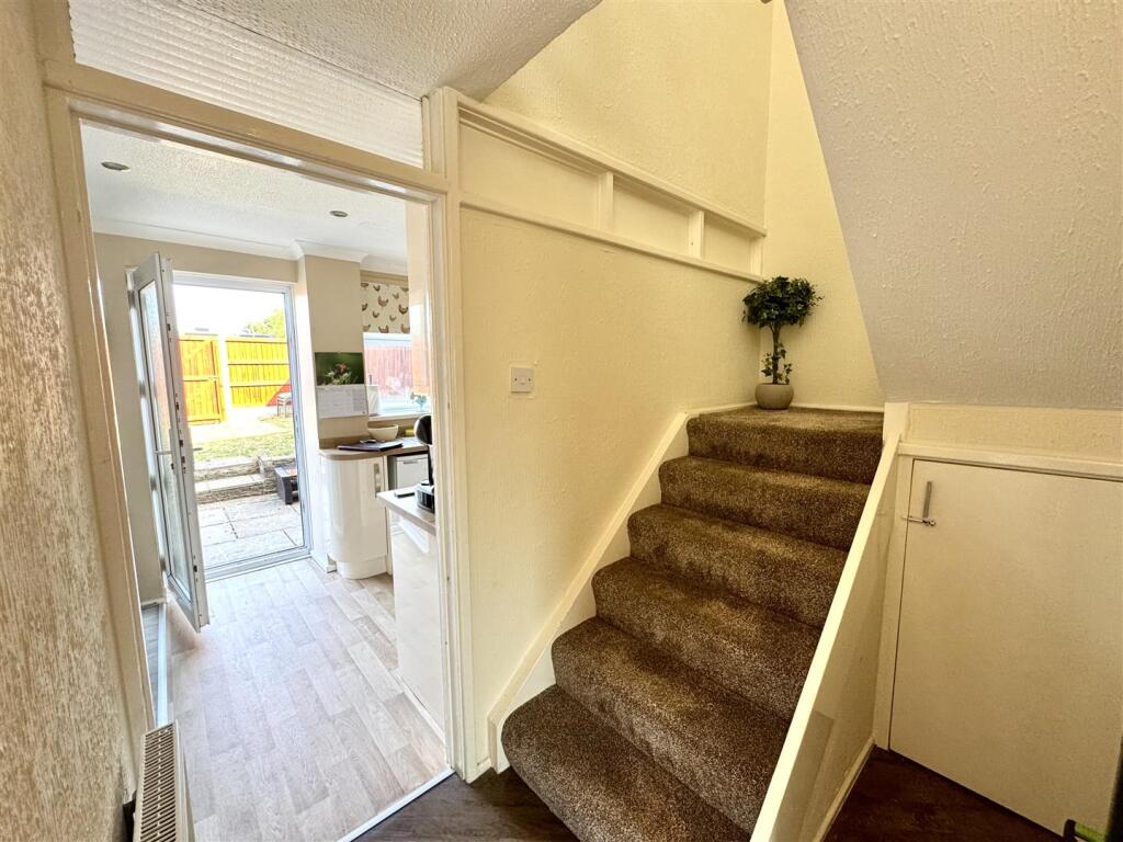 FIRST FLOOR STAIRS AND LANDING