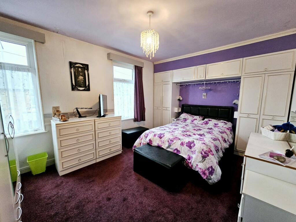 b01b0959-ce28-40ca-9316-83bf4c69206c