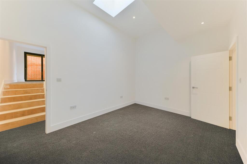 THE CHINES, 10A-24.jpg