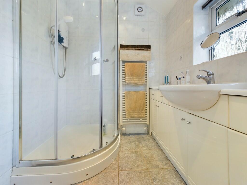 CAM02060G0-PR0269...