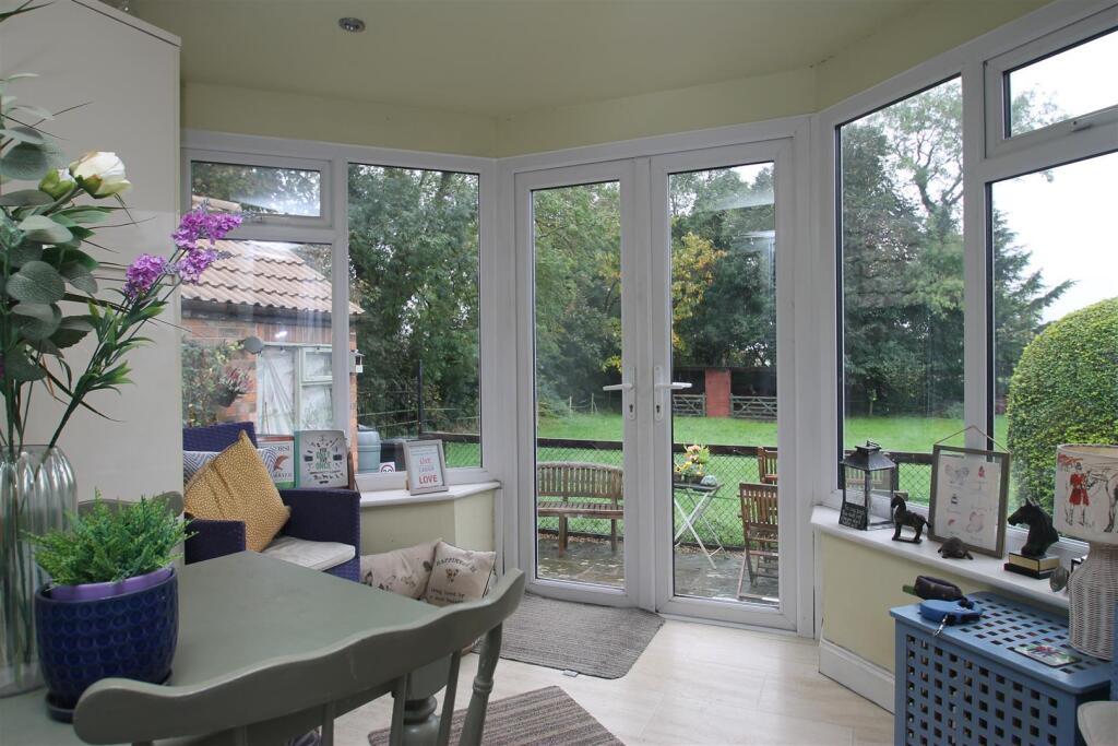 garden room.JPG