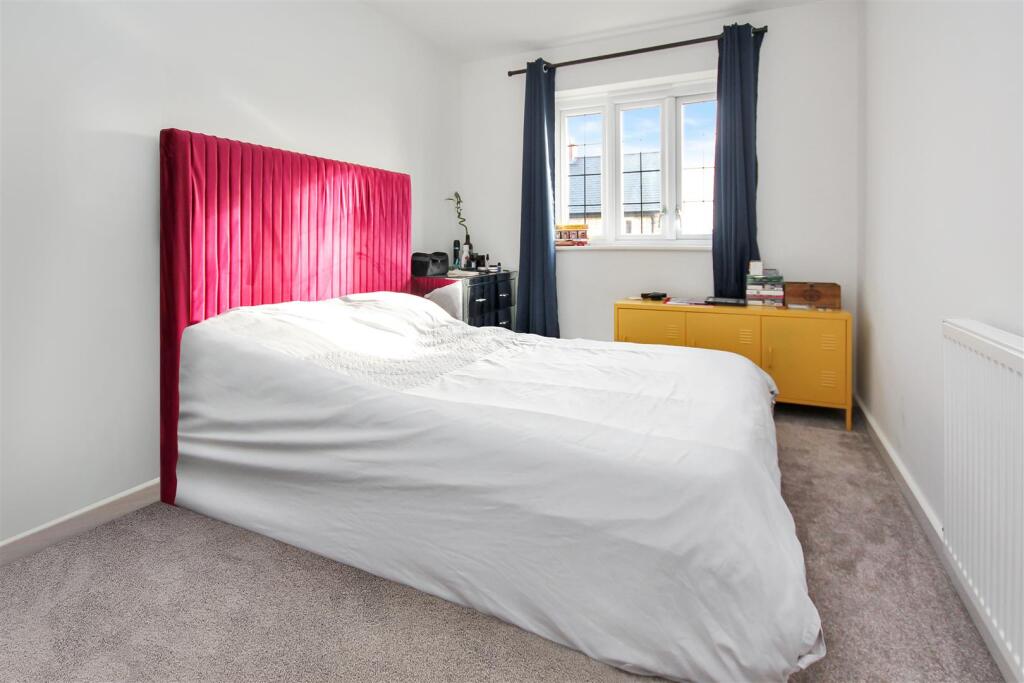 bed 2.JPG