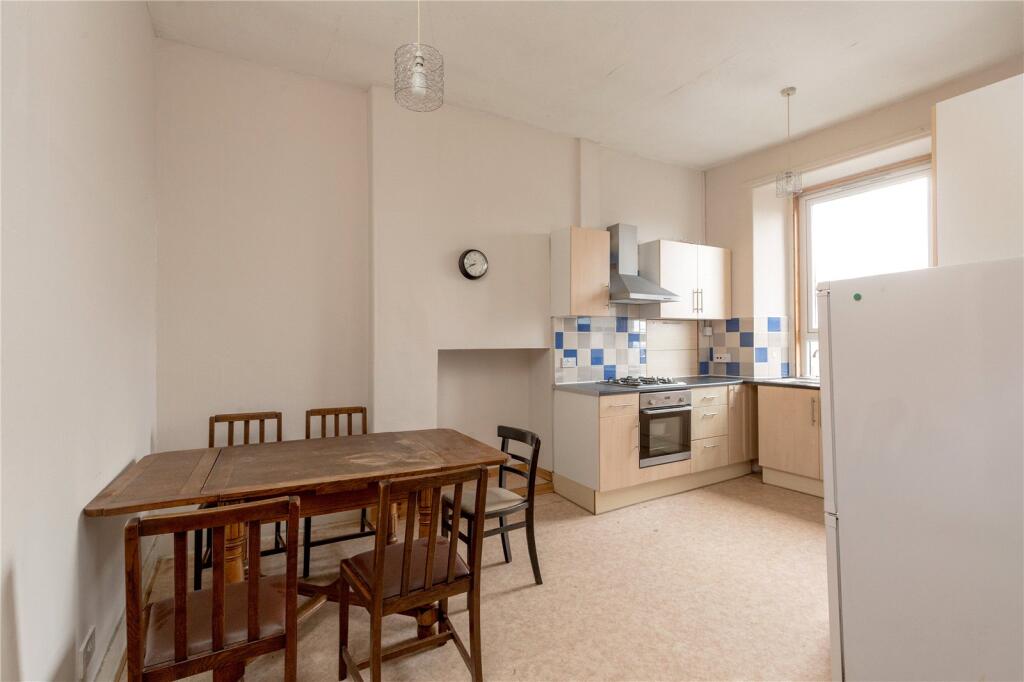 Montgomery Street 10