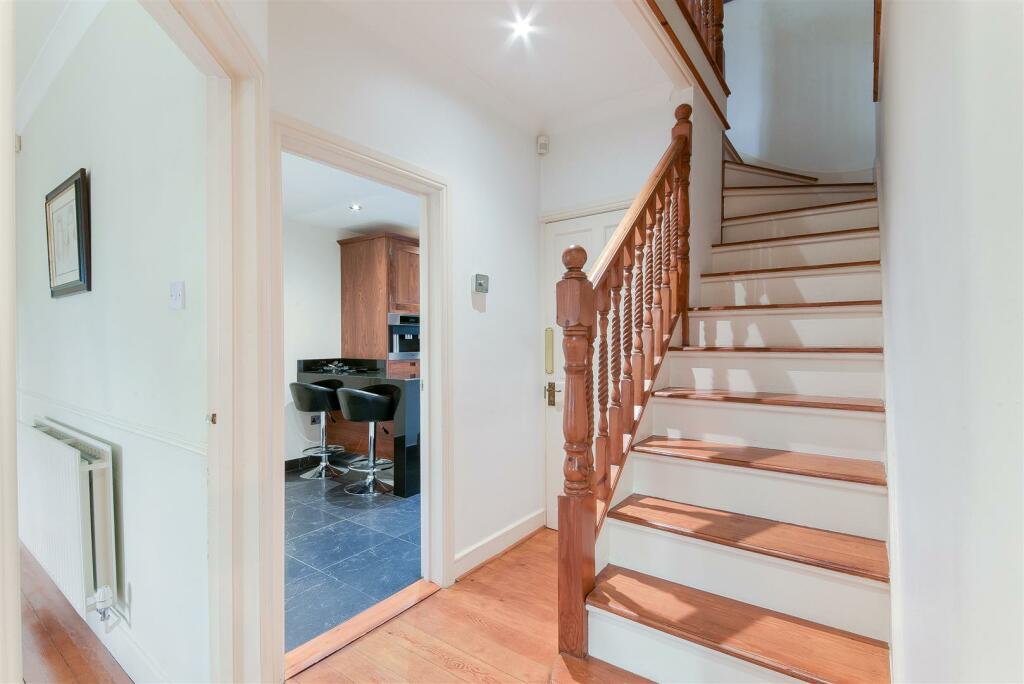 SUTTON LANE,46- (15).jpg