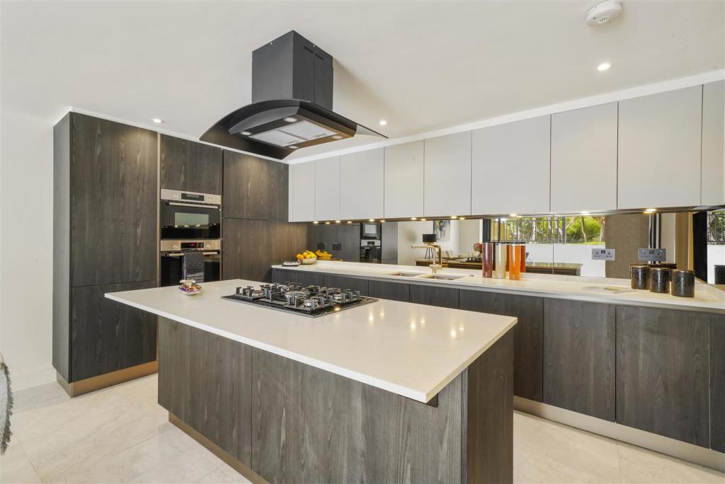 110 Elms Lane - 8RUEJ8IfAFK6YMq1p1Us.jpg