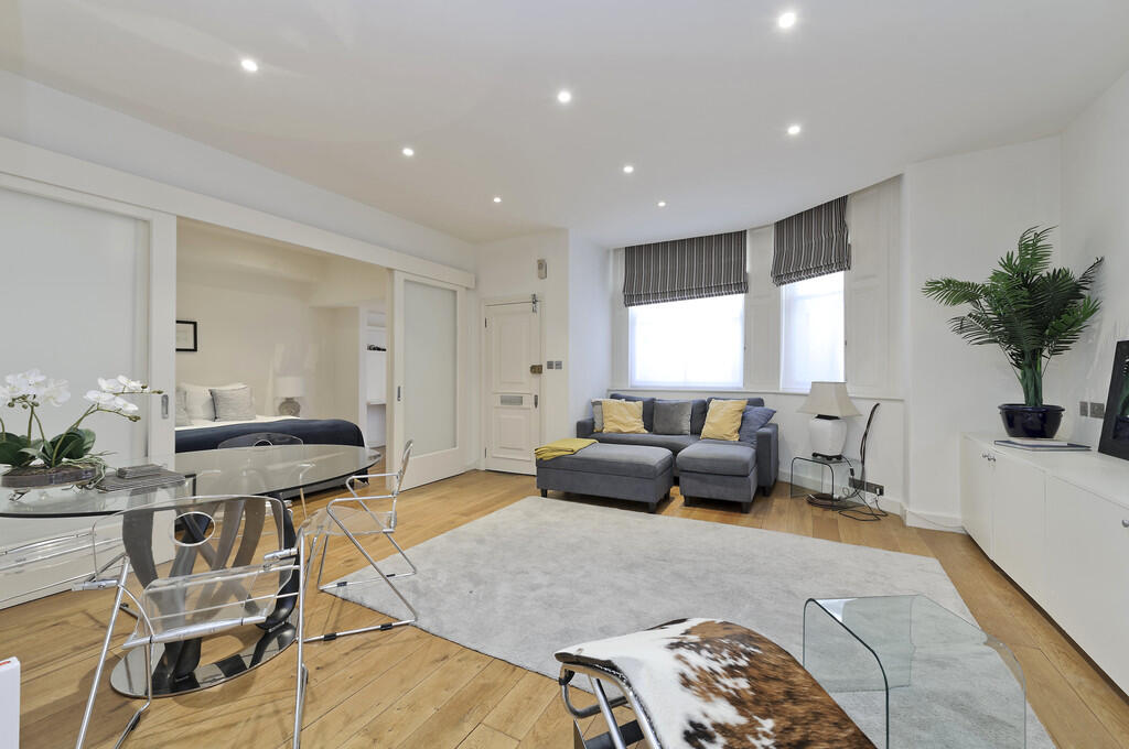 25d ennismore gdn...