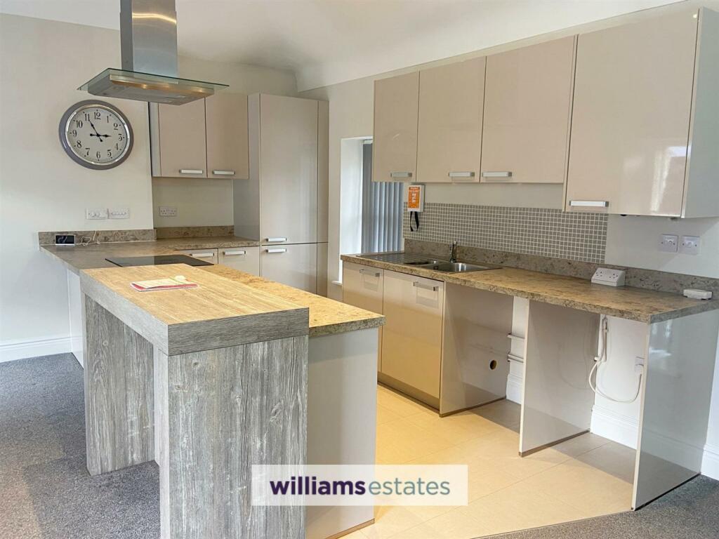Open Plan Kitchen/Living