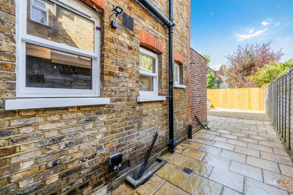 BEACONSFIELD ROAD, 87 (1).jpg