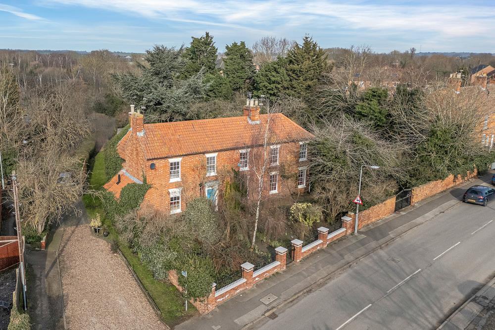 141 Main Street WEB PH-4.jpg