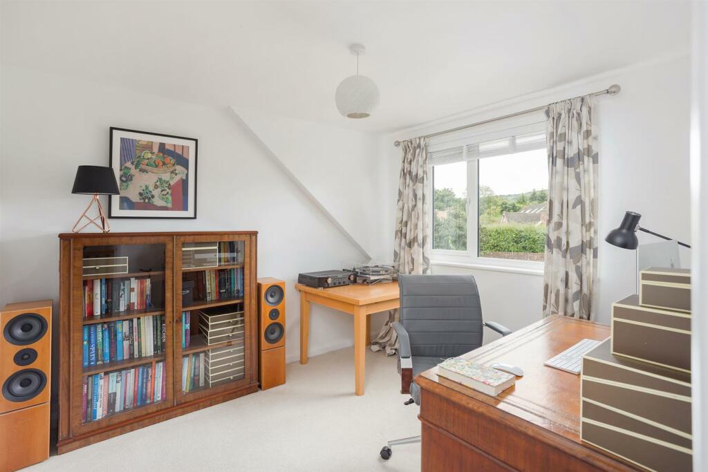 73576_12-Merestones-Close  (12)_low.jpg