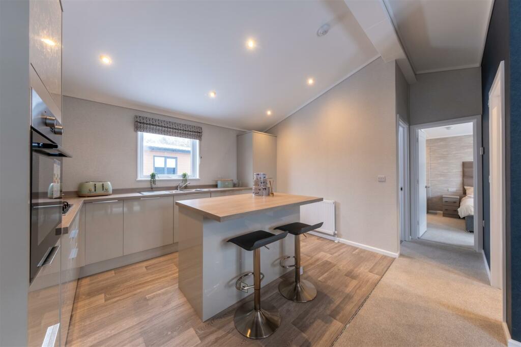 63 Oakmere Country Park-005.JPG