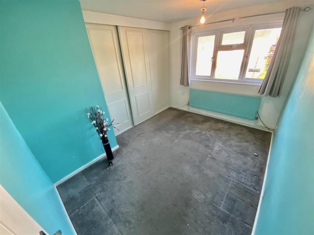 Bedroom, Built In Wardrobes