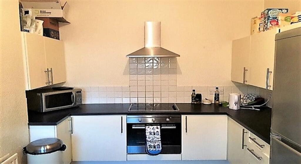 1 kitchen