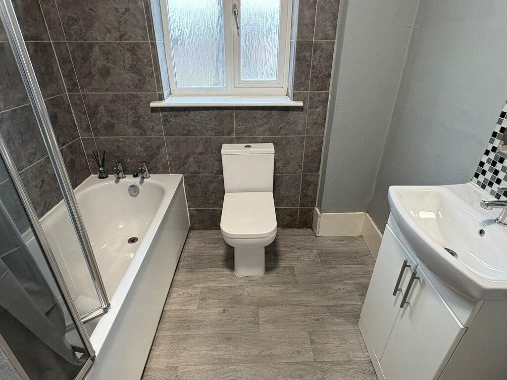 IMG-20251107-WA00...