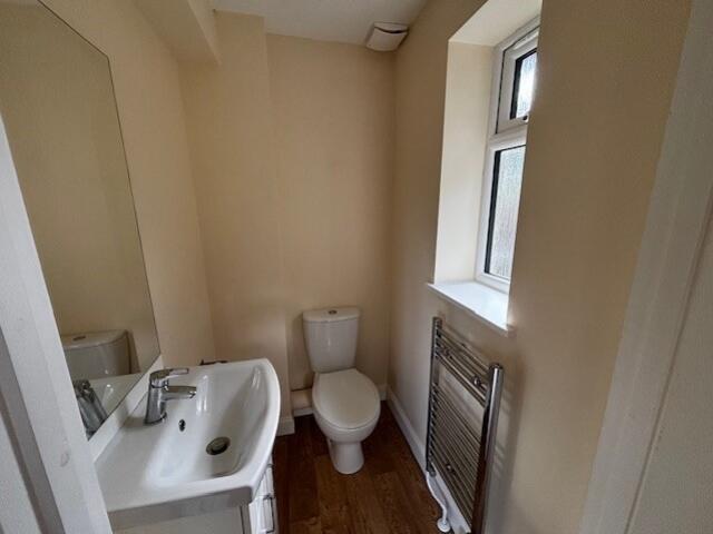 2a cloakroom