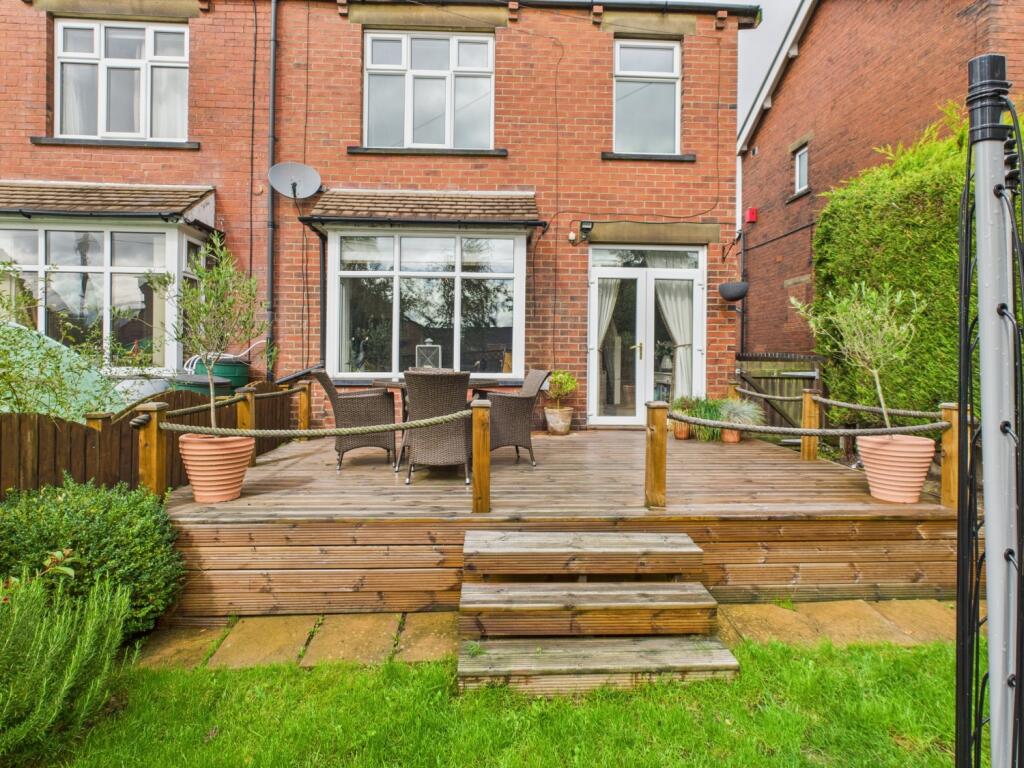 CAM04233G0-PR0029-STILL035