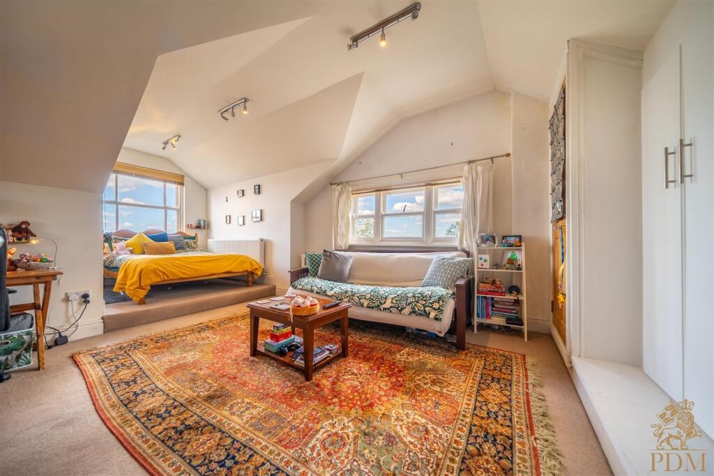 8 Claremont Rd Nottingham NG5 1BH