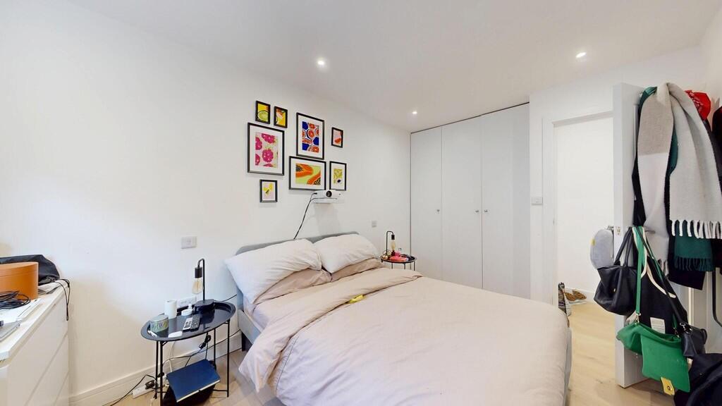 Bedroom 1c