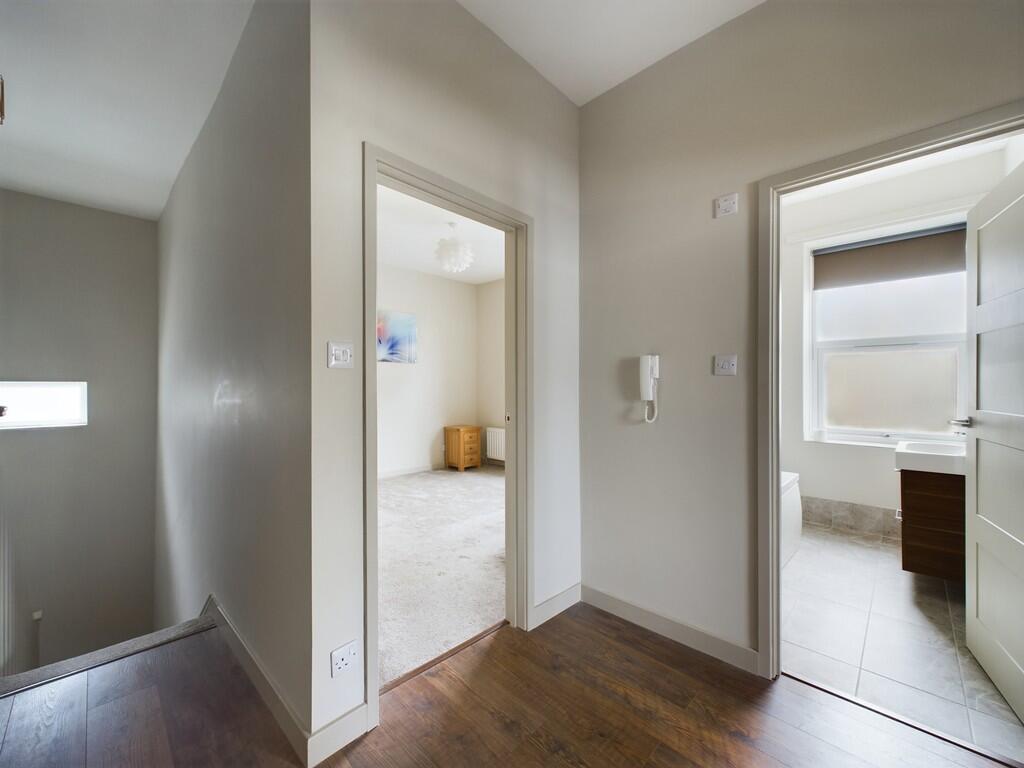 CAM02089G0-PR0410...