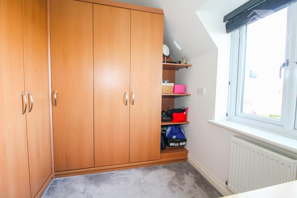 DRESSING ROOM