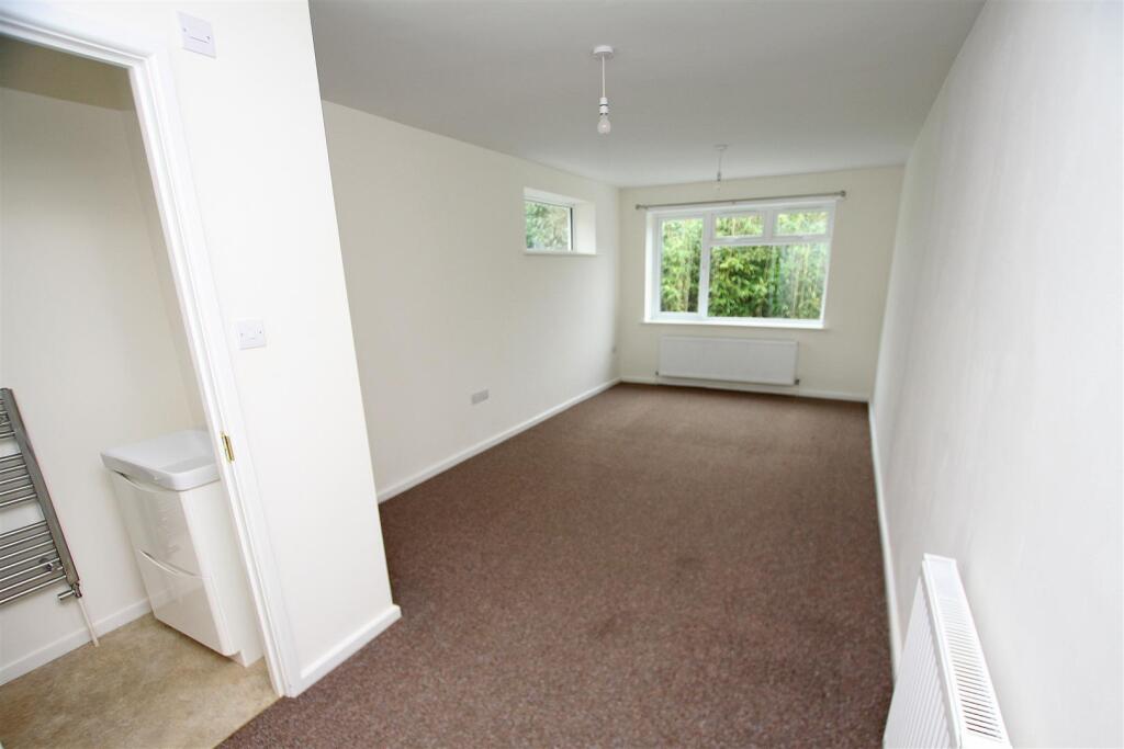 Bedroom one.jpg