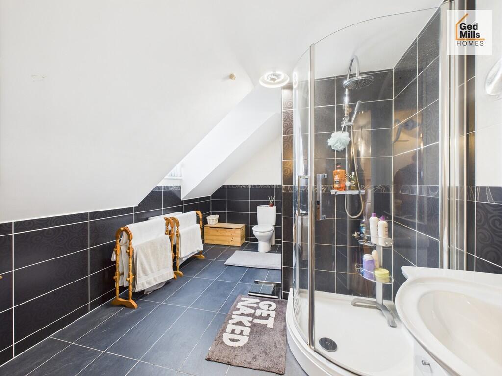 CAM04261G0-PR0083...