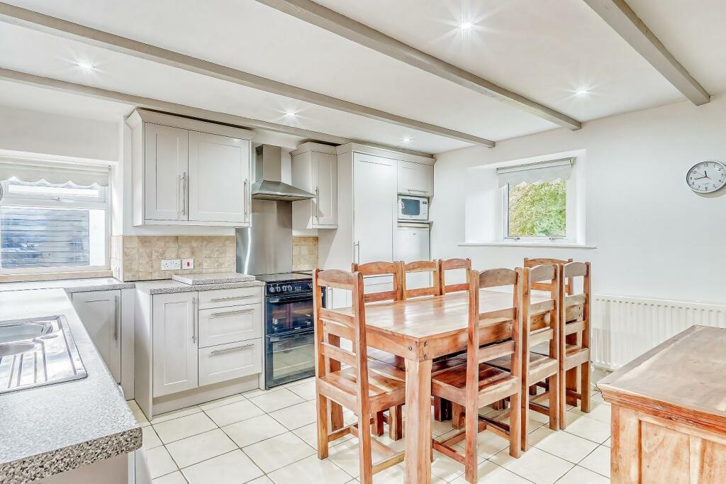 4 HORSECASTLE CLOSE - PHOTOCB X MT 38.jpg