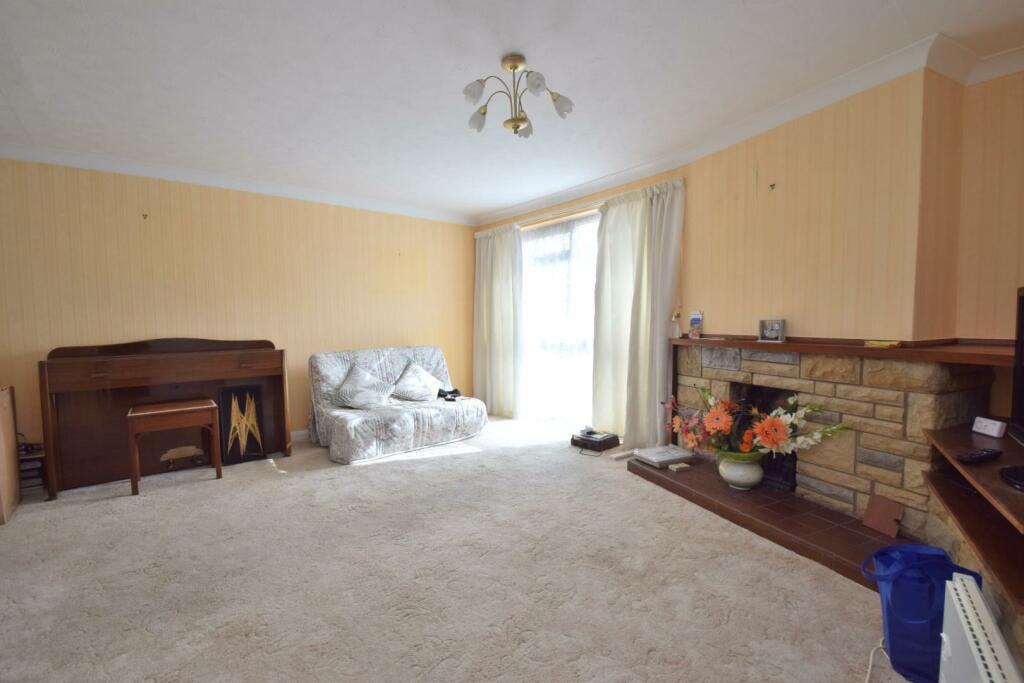 01323 737373