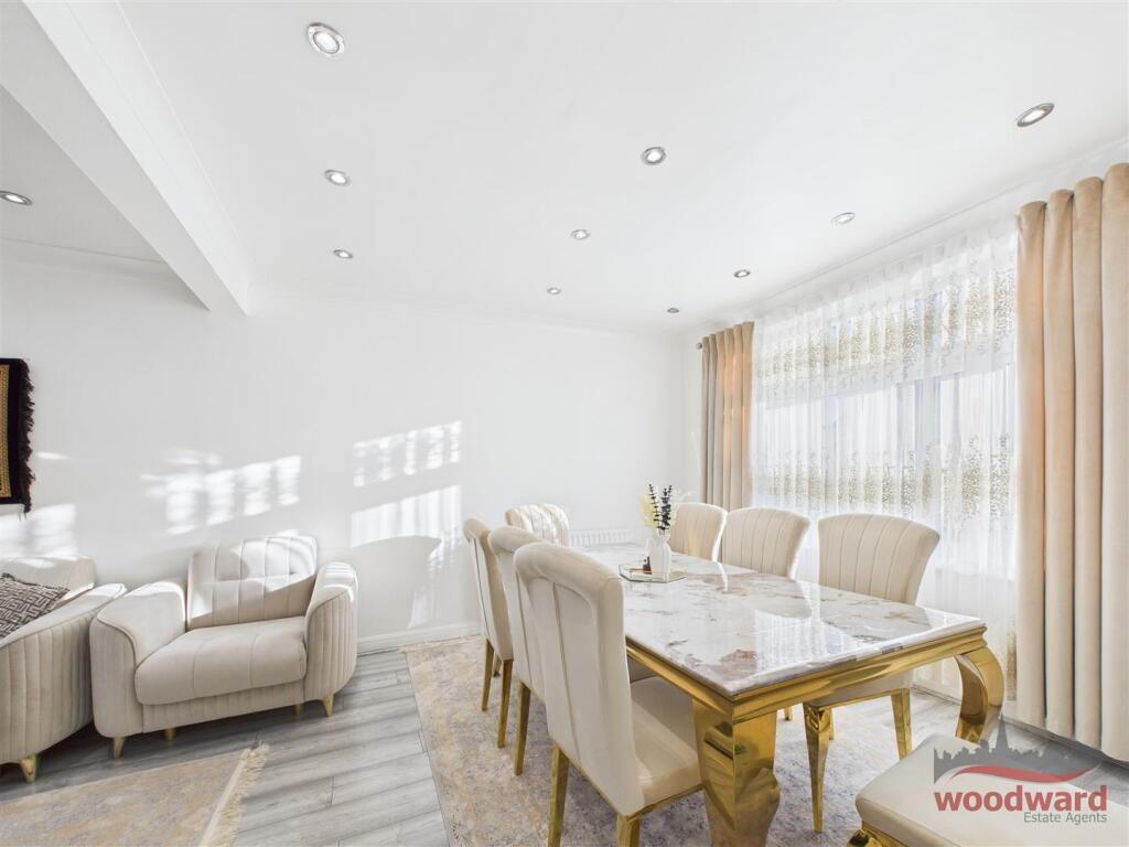 Davidson Frost-Wellings, DFW, Hibbert Road, Living
