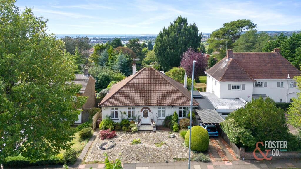 Dyke Road, 327-006.JPG