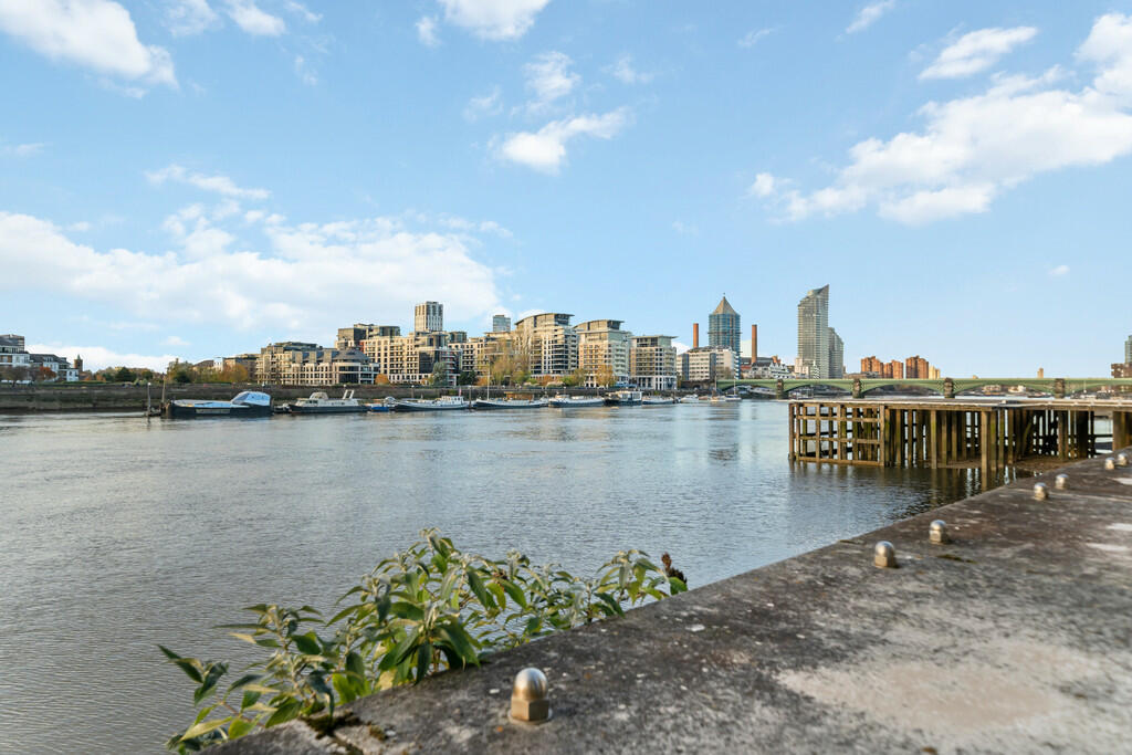 80 Orbis Wharf Ph...