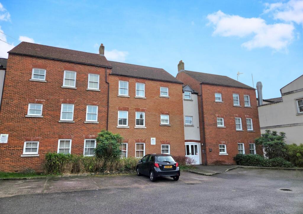 Stafford Keep, Fairford Leys