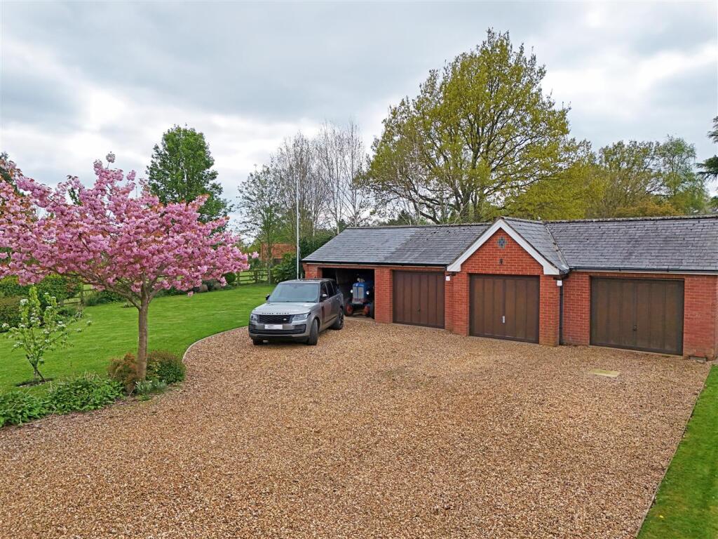 Garaging &amp; Driveway
