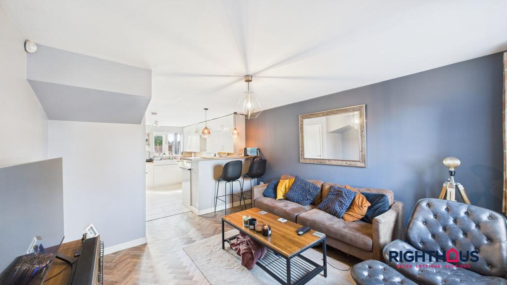 Through Lounge &amp; Kitchen