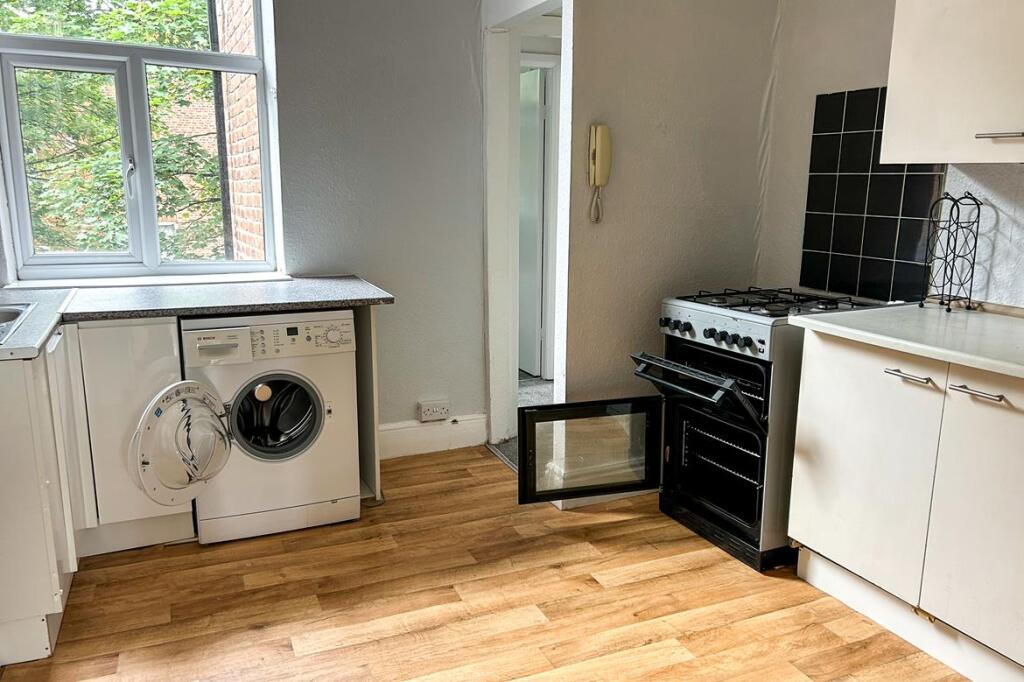 Kitchen (2)