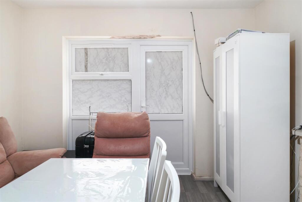 46 Albert Whicher House - 6YuJThUpBxC6h1vEPh4T.jpg