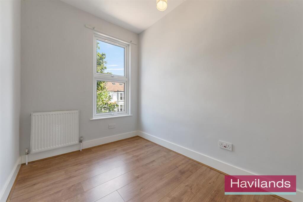 Oaktree Avenue-3.jpg