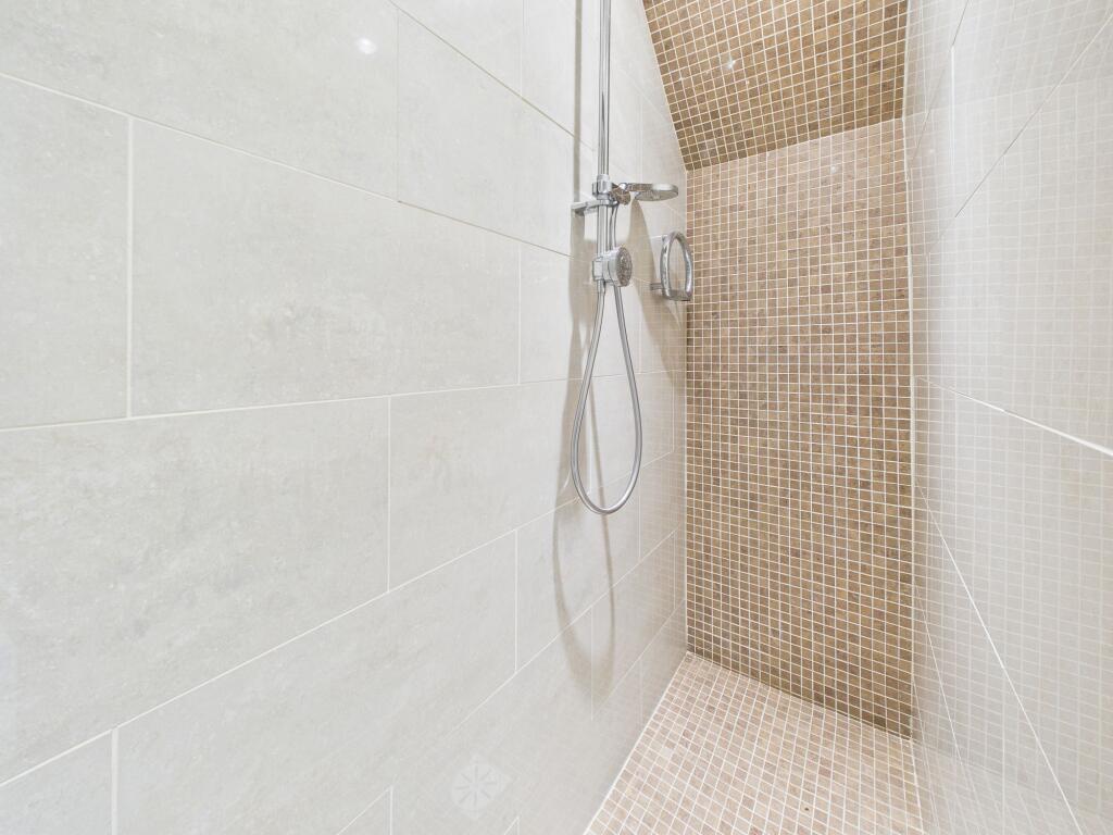 Ground Floor Wc and Wetroom