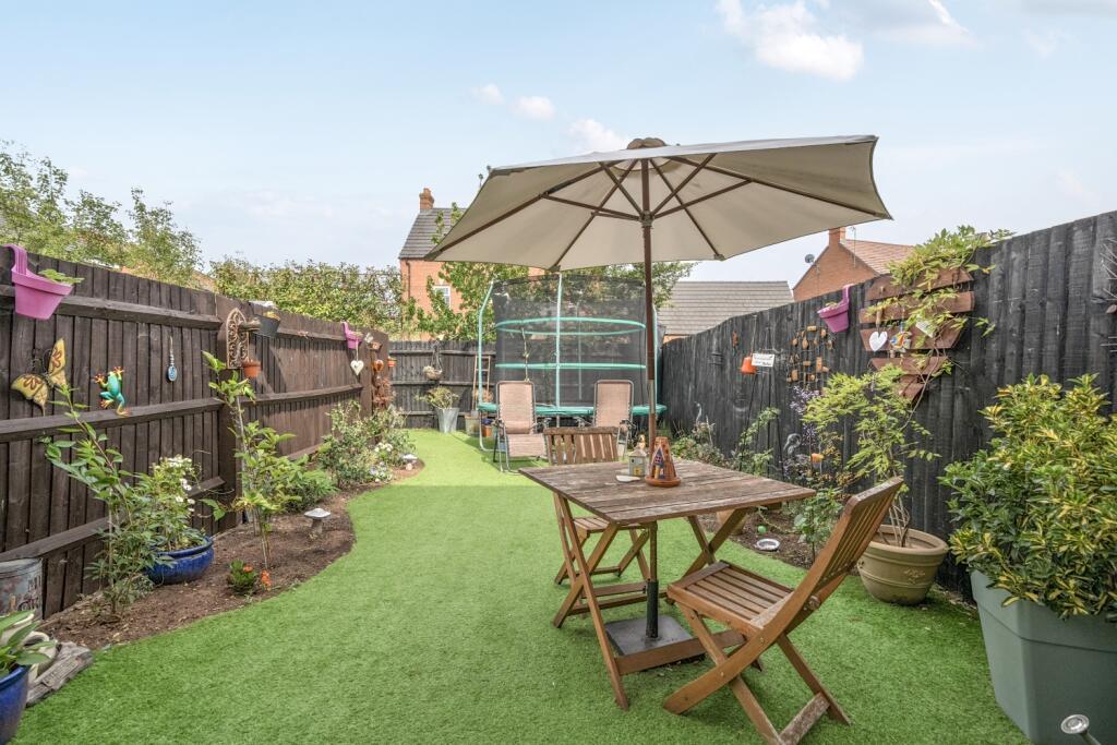 1327804-13-6893703f6b03b