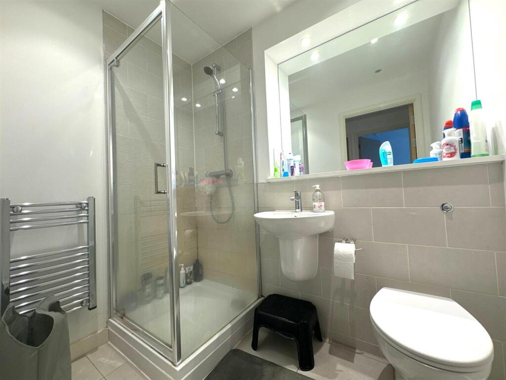 Bathroom.jpeg