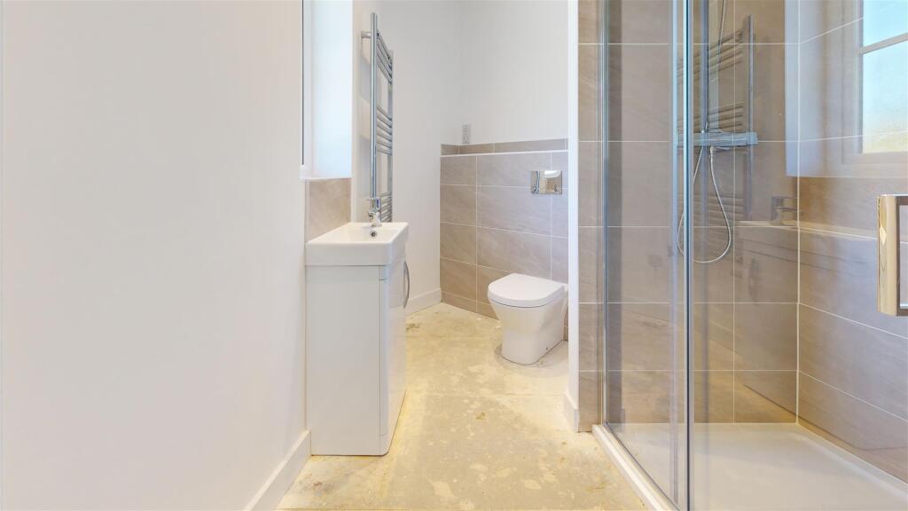 Bathroom (26).jpg