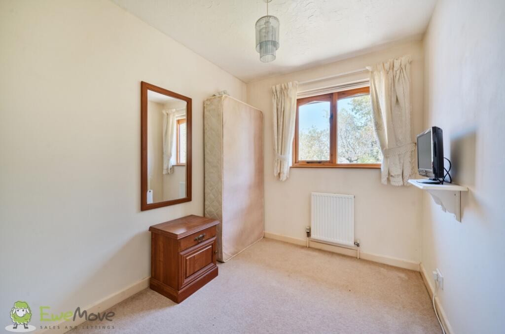 506233c1-5c46-4d70-9aee-71e260a32b30